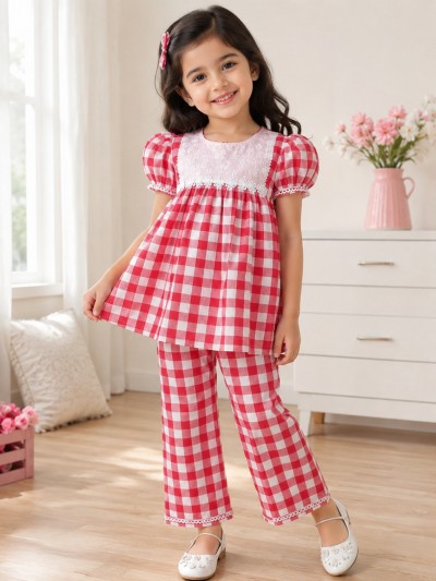 যে কোন ১ টি Co ord set -(লাল চেক/Lavendar ফুল/ Orange ফুল) কল করলে বল্লে হবে